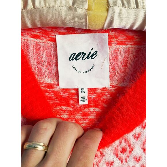 Aerie Flurry Oversized Red Fleece Crew Sweater XXL Graphic Heart Cool Vibes Cozy - Picture 9 of 12